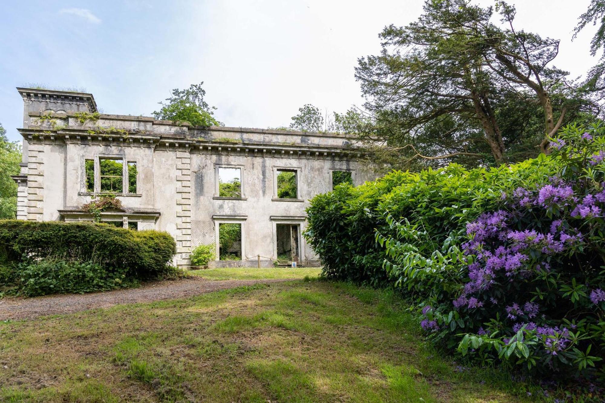 The Old Carriage Court Villa Kidwelly Exterior photo